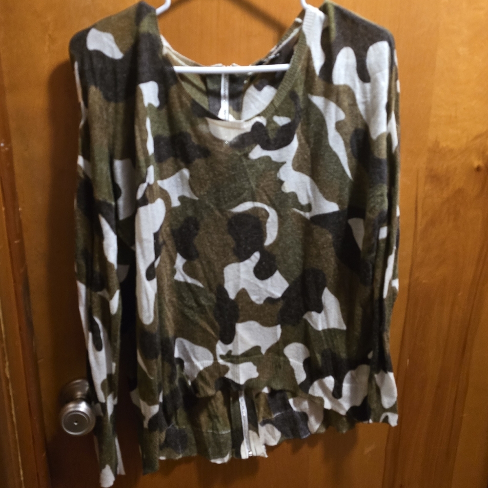 Camouflage Print Long Sleeve Women's Sweater - Olive Green